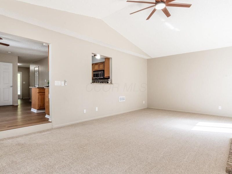 7565 Creekbend Drive, Pickerington, OH 43147 Photo 16