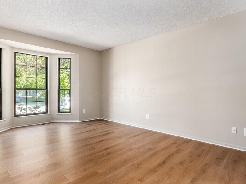 7565 Creekbend Drive, Pickerington, OH 43147 Photo 5