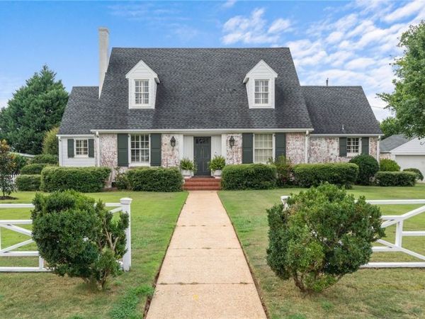 51 The Downs, Tuscaloosa, AL 35401