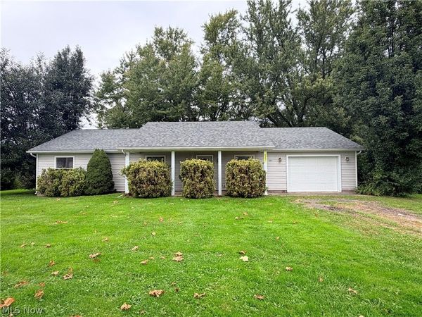 6351 Bushnell Road , Conneaut, OH 44030