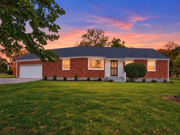 409 Woodberry Dr, Nashville, TN 37214