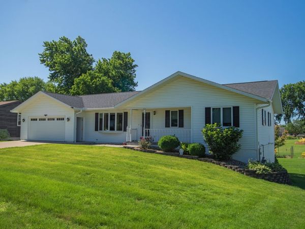 1008 1st Avenue , Fulton, IL 61252