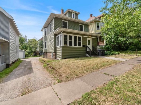 203 S 18th Avenue E, Duluth, MN 55812