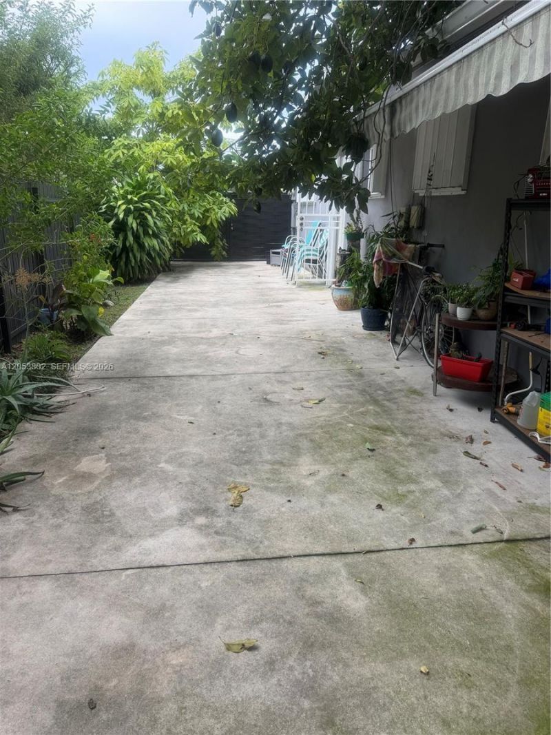 440-442 SW 81st Ave, Miami, FL 33144 Photo