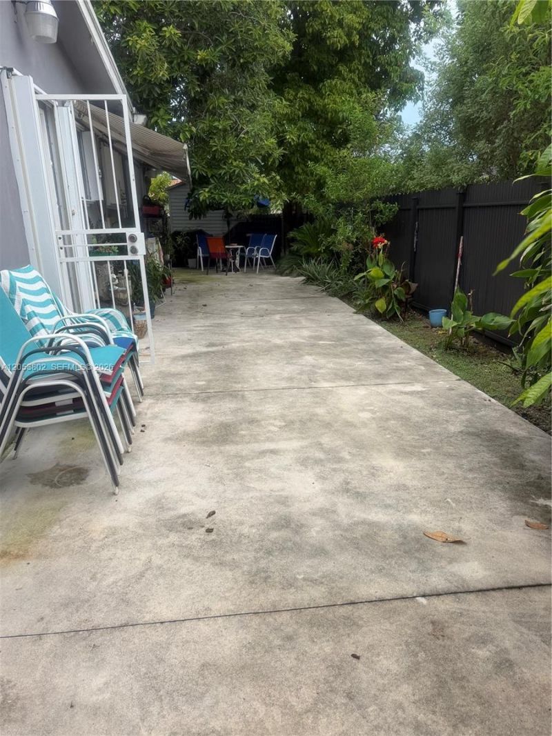 440-442 SW 81st Ave, Miami, FL 33144 Photo