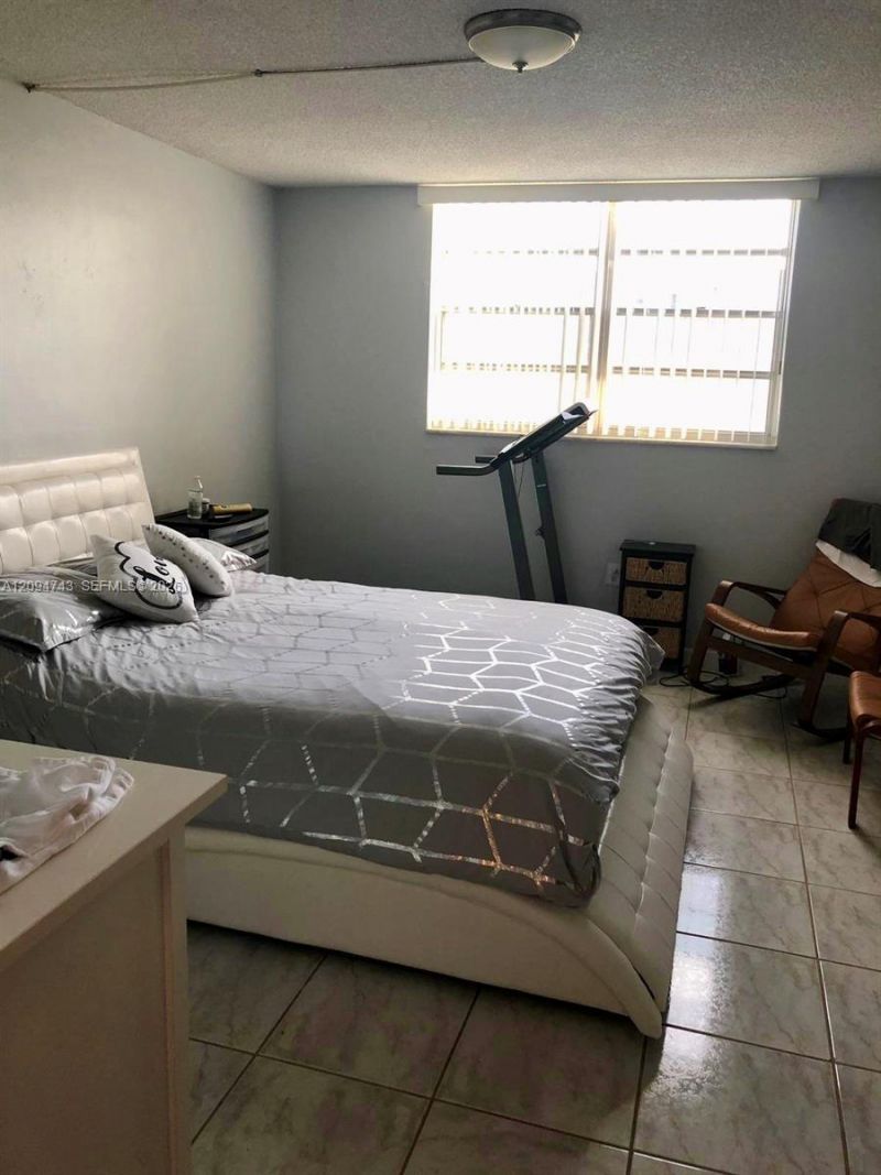 1470 NE 125th Ter, Unit 602, North Miami, FL 33161 Photo