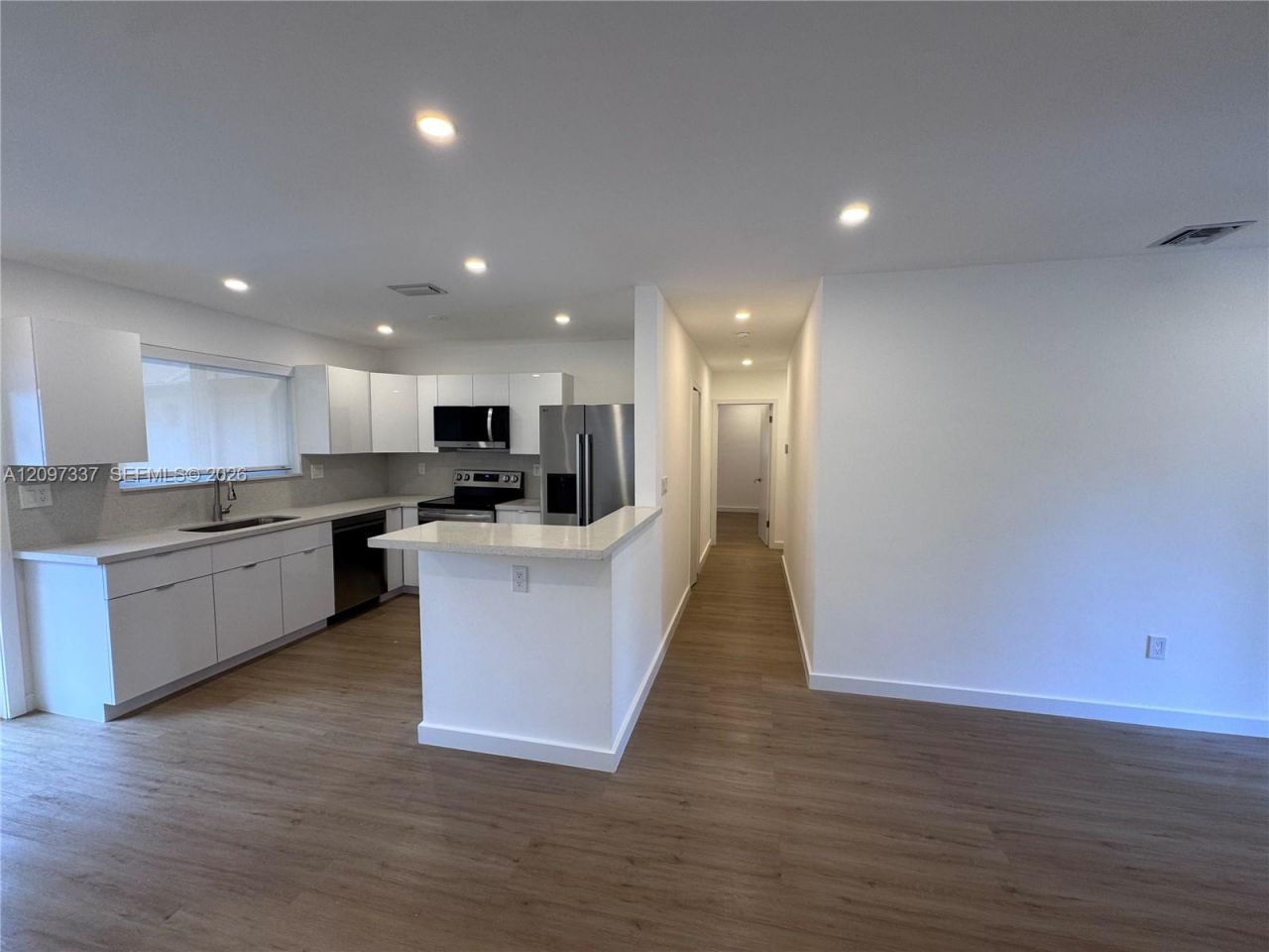 350 SW 17th Rd, Unit 350, Miami, FL 33129 Photo