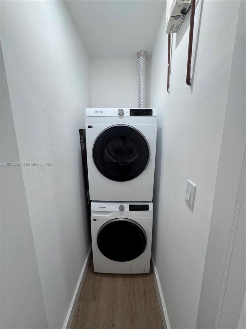 350 SW 17th Rd, Unit 350, Miami, FL 33129 Photo