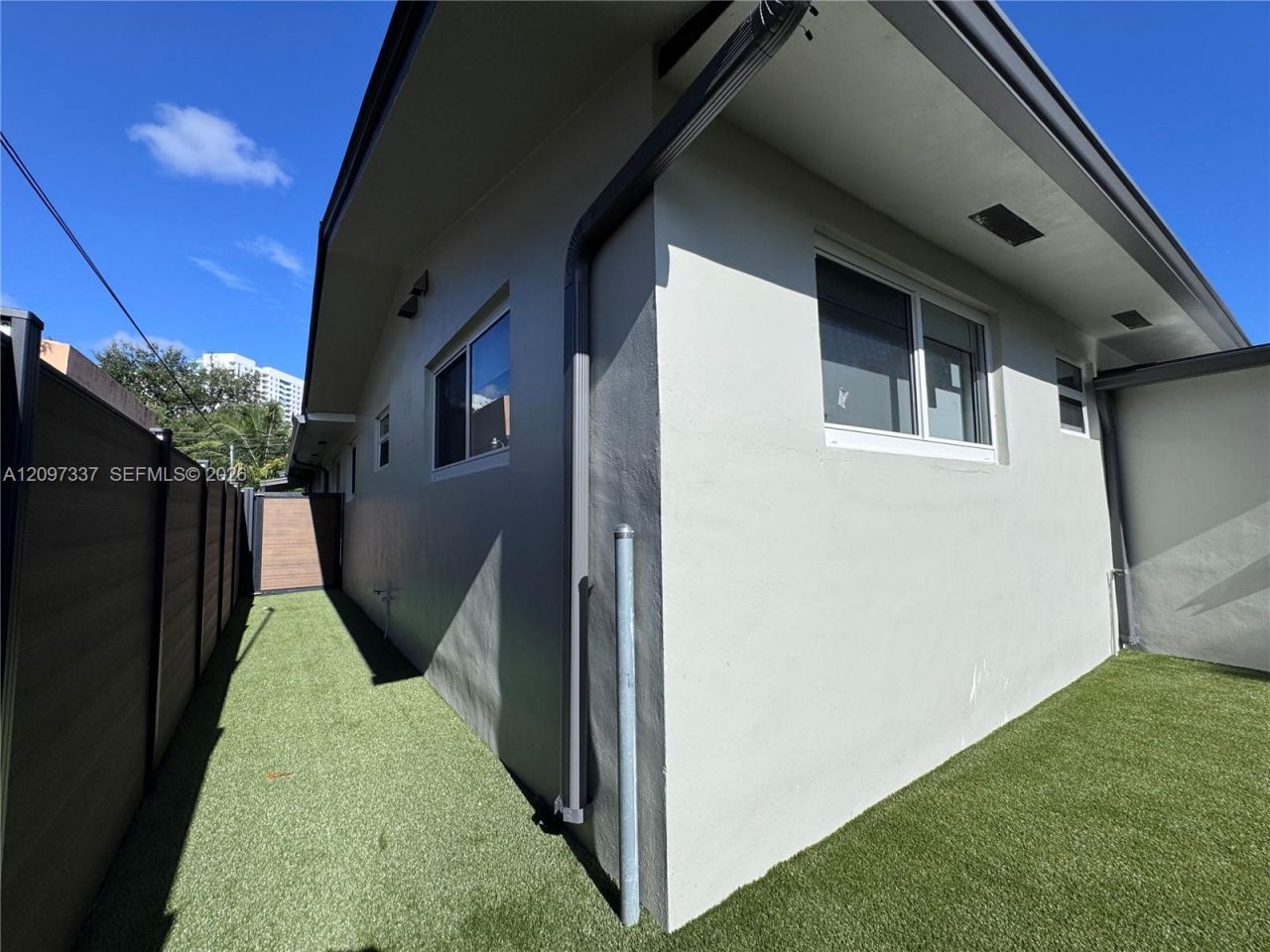 350 SW 17th Rd, Unit 350, Miami, FL 33129 Photo