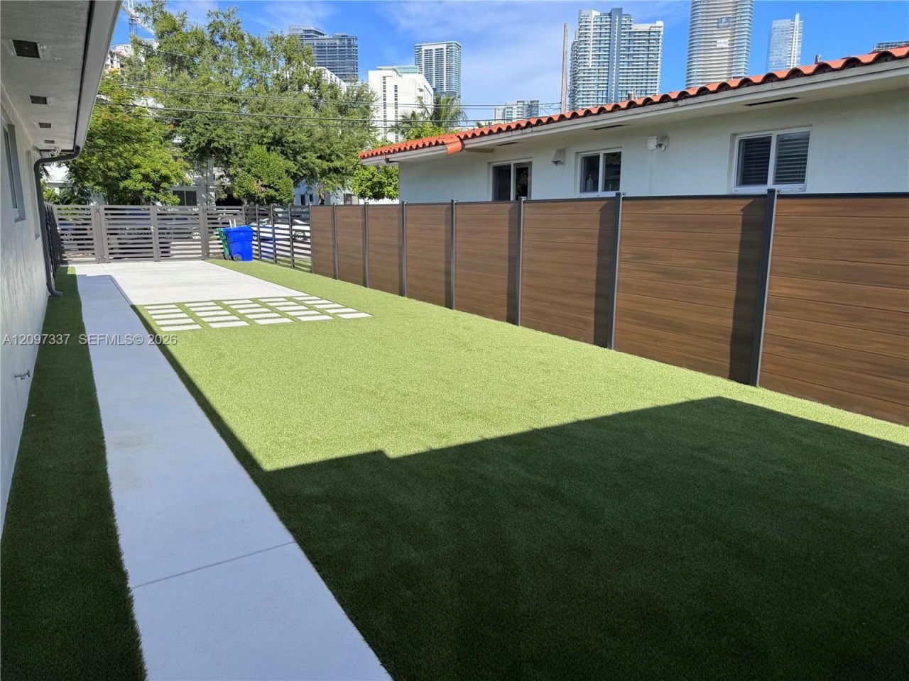 350 SW 17th Rd, Unit 350, Miami, FL 33129 Photo