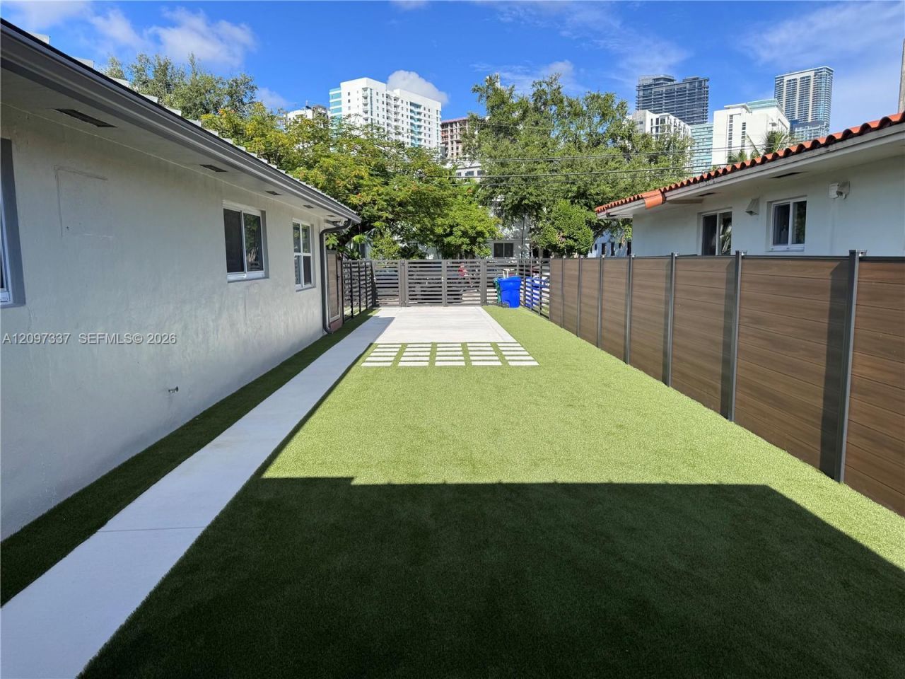 350 SW 17th Rd, Unit 350, Miami, FL 33129 Photo