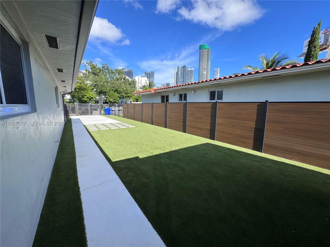 350 SW 17th Rd, Unit 350, Miami, FL 33129 Photo