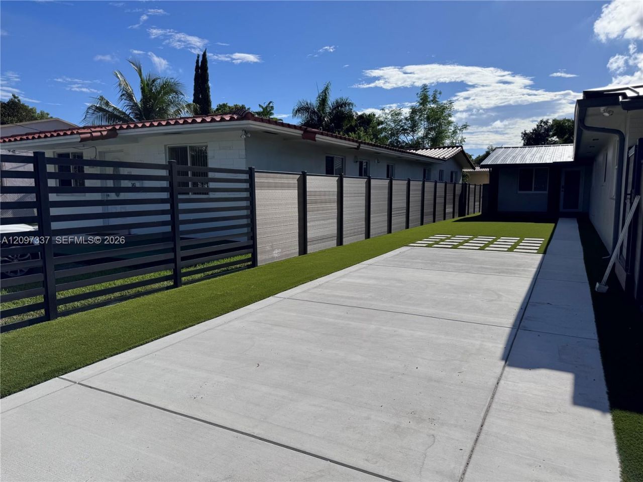 350 SW 17th Rd, Unit 350, Miami, FL 33129 Photo