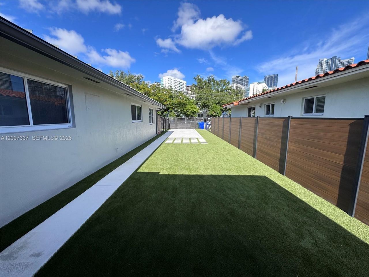 350 SW 17th Rd, Unit 350, Miami, FL 33129 Photo