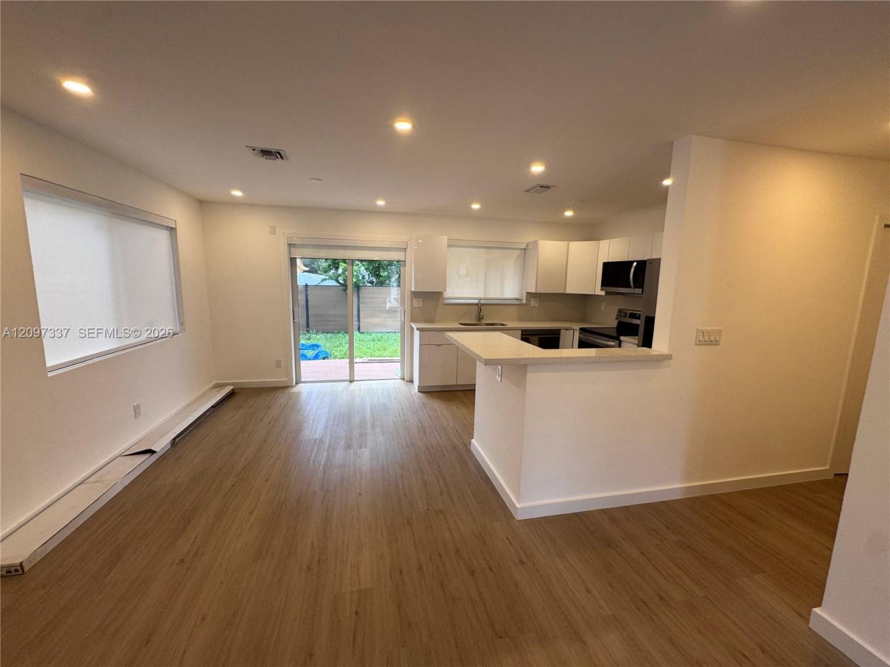 350 SW 17th Rd, Unit 350, Miami, FL 33129 Photo
