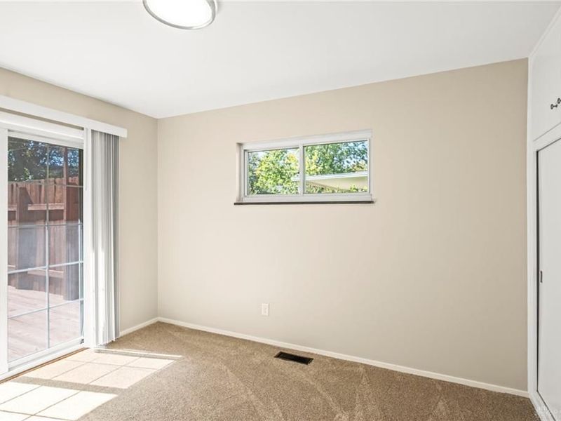 1012 E Stroop Road, Kettering, OH 45429 Photo 24