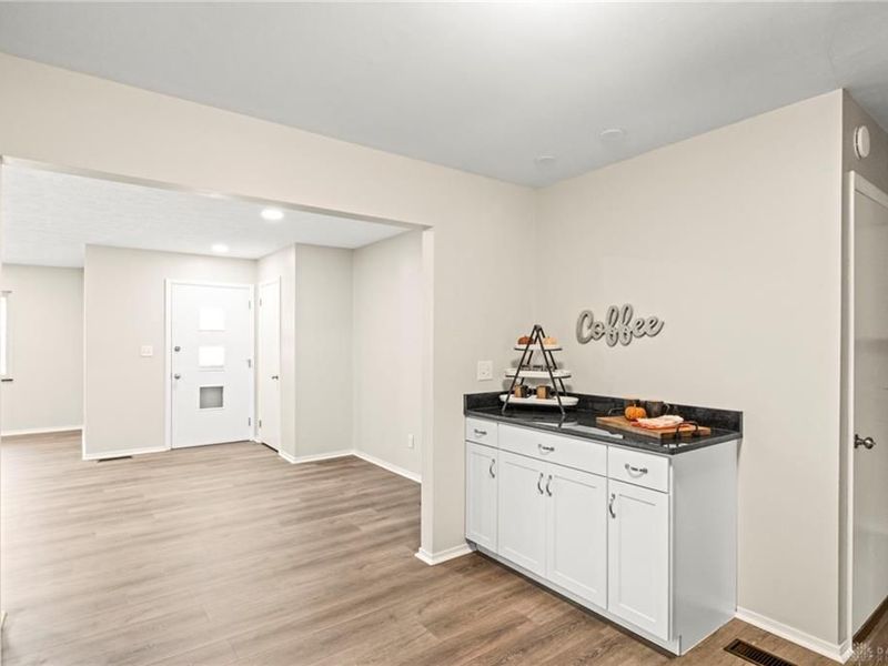 1012 E Stroop Road, Kettering, OH 45429 Photo 9