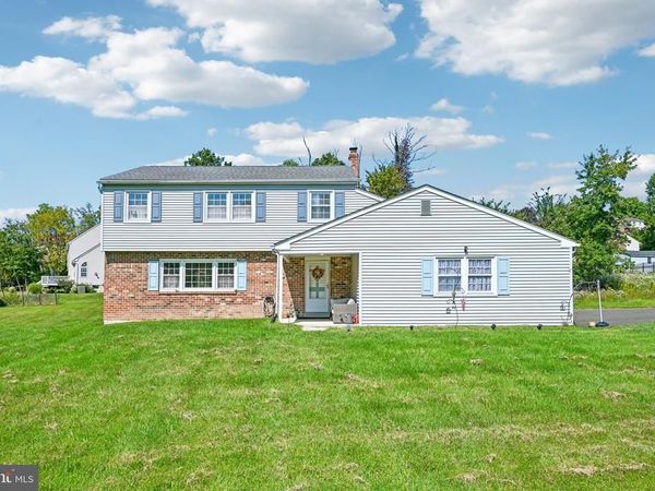 3006 APPLEDALE ROAD , NORRISTOWN, PA 19403