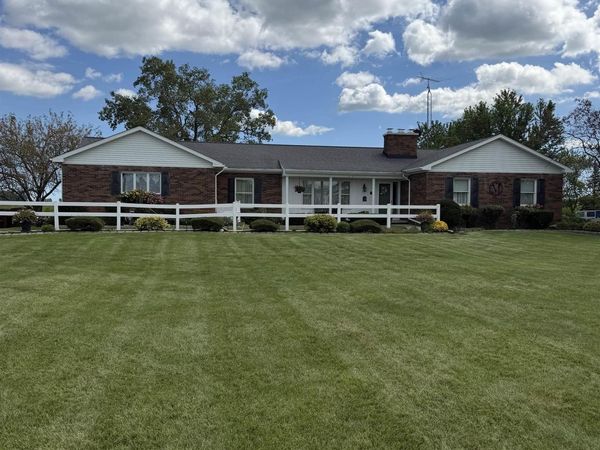 1011 Strasburg Road, Monroe, MI 48161