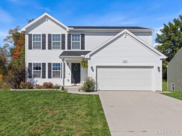 383 N Tannenbaum Trail NE, Cedar Springs, MI 49319