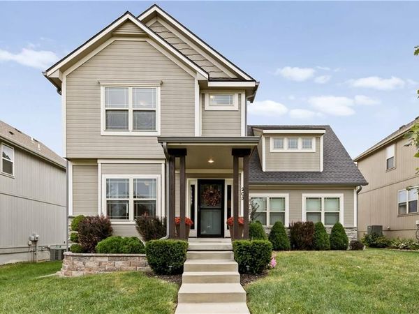 203 N Franklin Street, Raymore, MO 64083