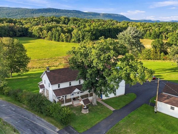 4 Low Road , Wallkill, NY 12589