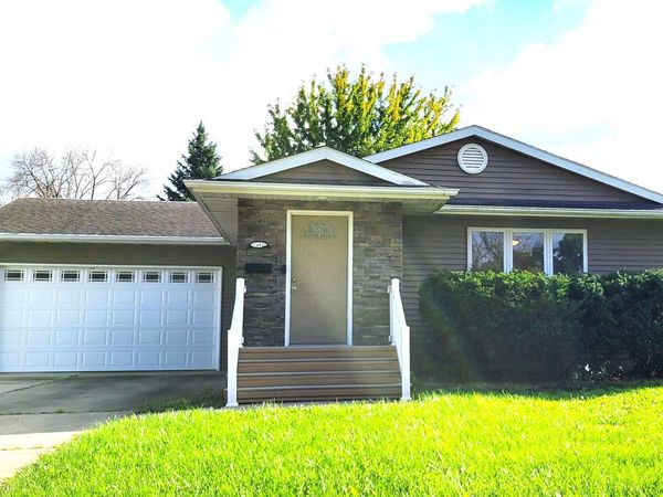 1208 E State Street, Algona, IA 50511