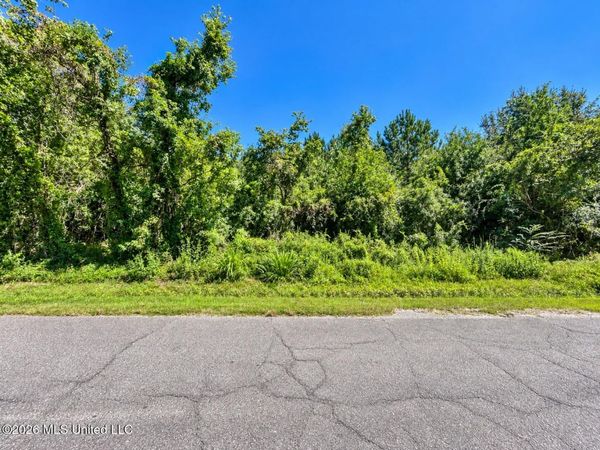 5236 Forrest Avenue, Bay Saint Louis, MS 39520