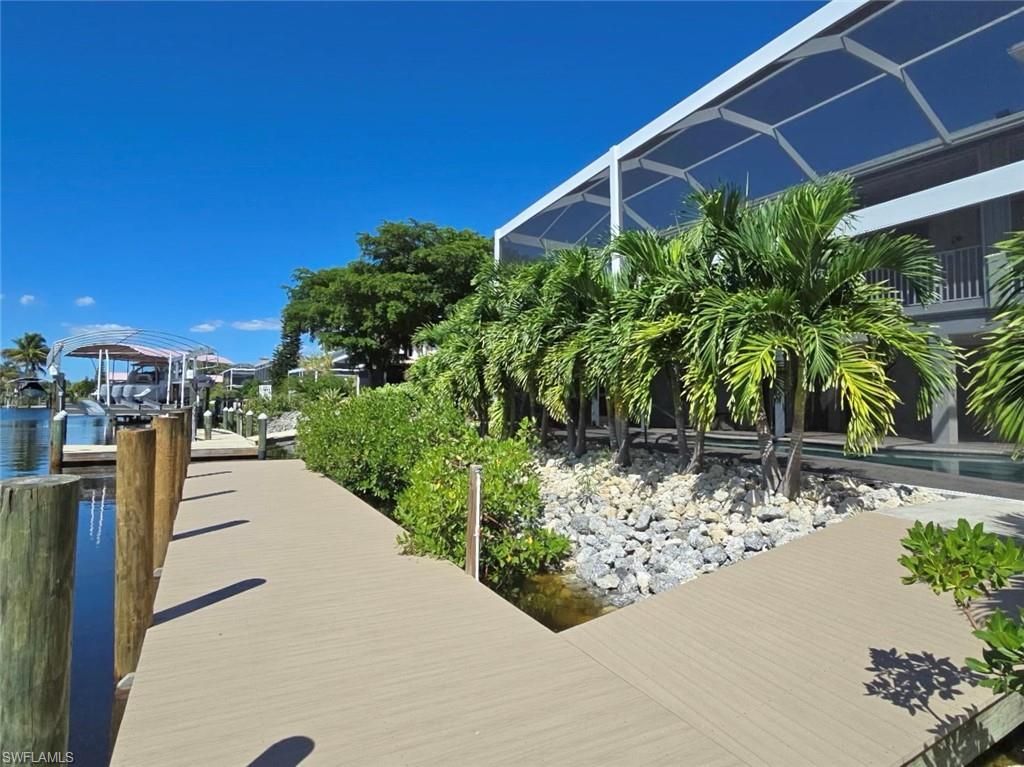 11620 Isle Of Palms Dr, Fort Myers Beach, FL 33931 Photo