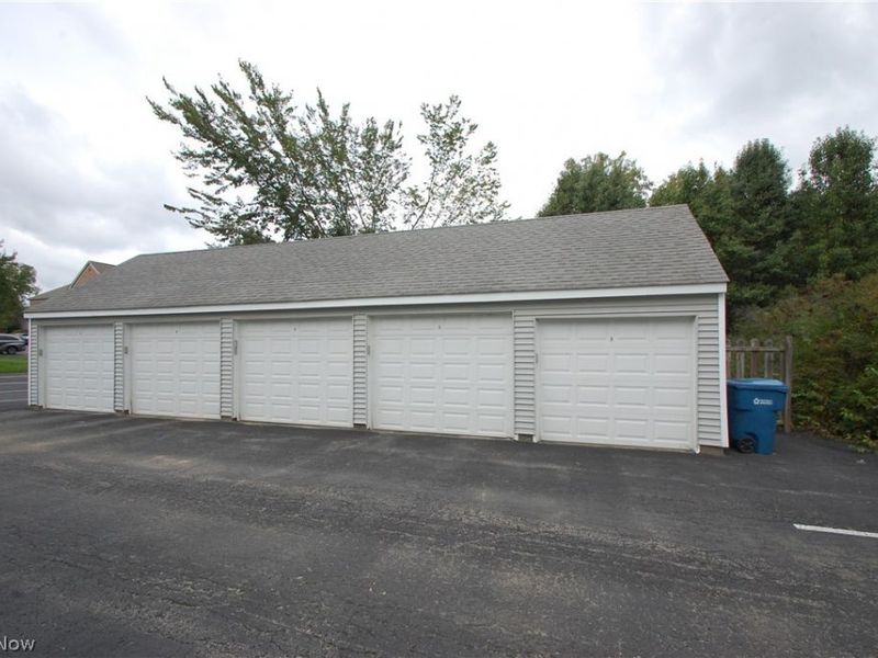 7488 Huntington Drive, Boardman, OH 44512 Photo 3