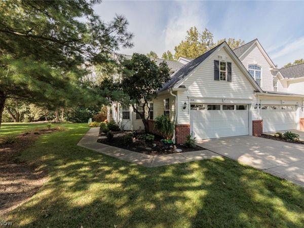 2114 W Reserve Circle , Avon, OH 44011