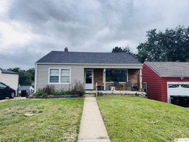 6214 41st Street, Omaha, NE 68107