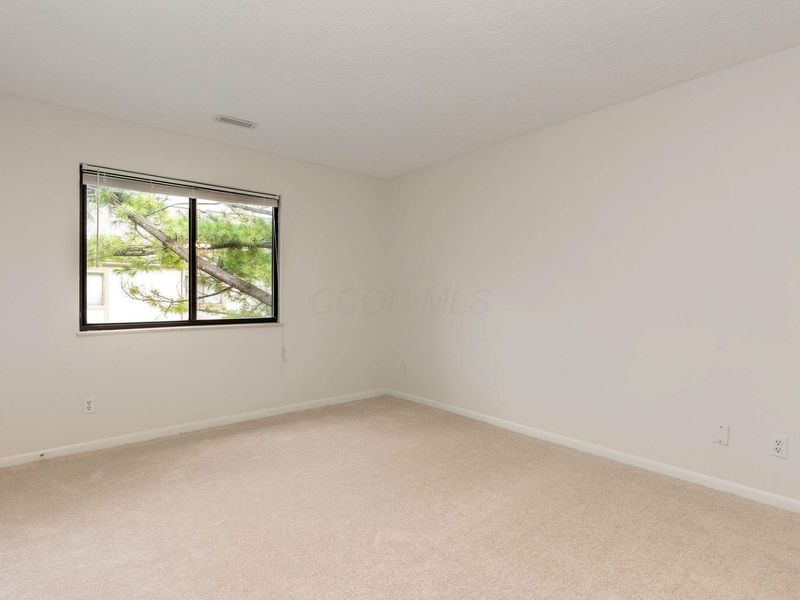 2221 Hedgerow Road, Unit 2221F, Columbus, OH 43220 Photo 19