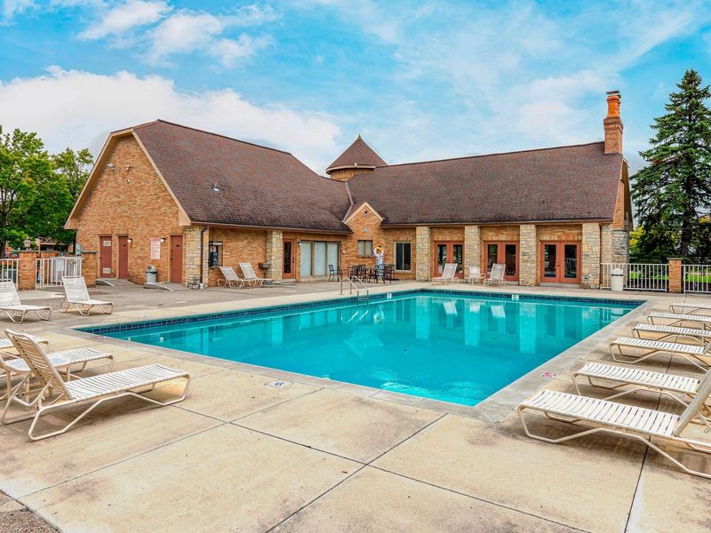 2221 Hedgerow Road, Unit 2221F, Columbus, OH 43220 Photo 34