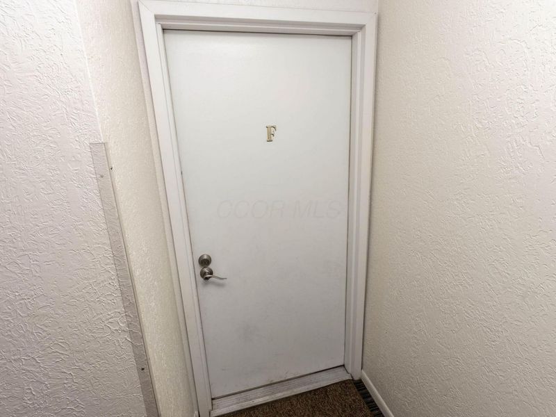 2221 Hedgerow Road, Unit 2221F, Columbus, OH 43220 Photo 4