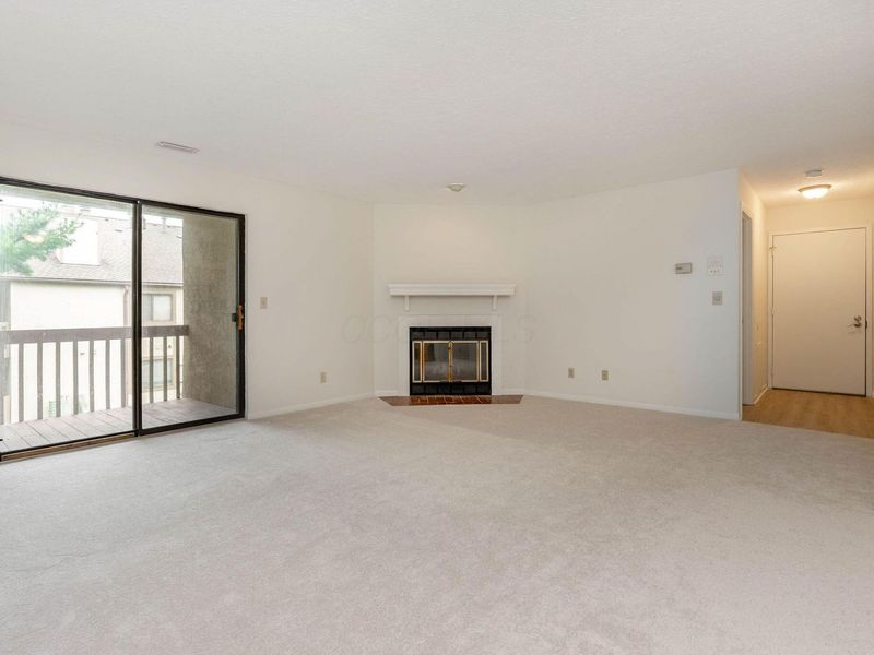 2221 Hedgerow Road, Unit 2221F, Columbus, OH 43220 Photo 6