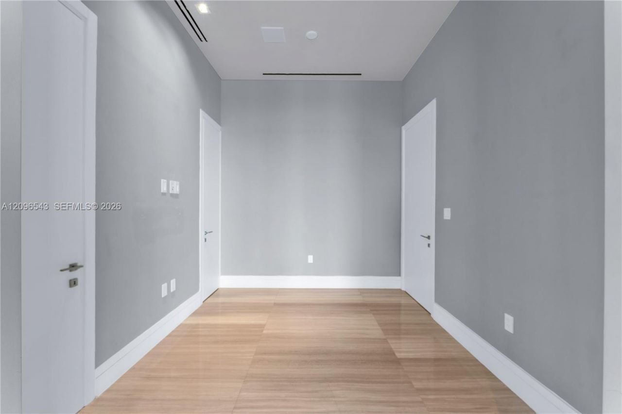 17141 Collins Ave , Unit 4202, Sunny Isles Beach, FL 33160 Photo