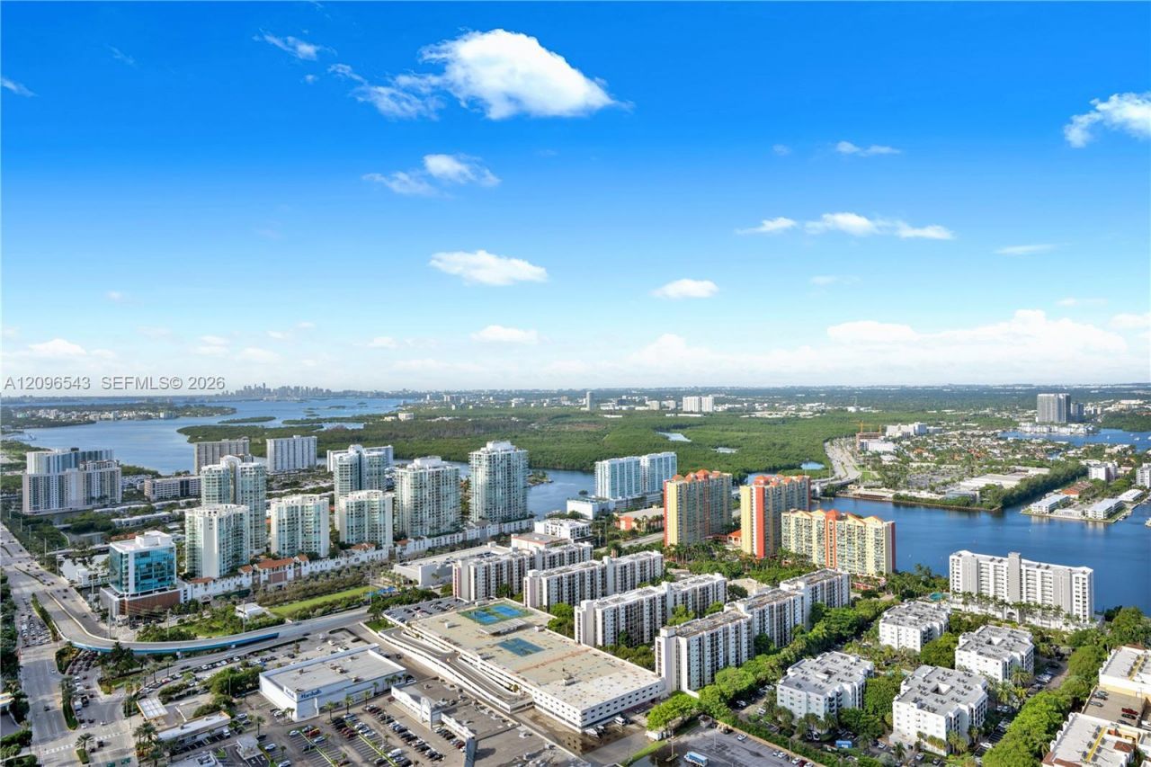 17141 Collins Ave , Unit 4202, Sunny Isles Beach, FL 33160 Photo
