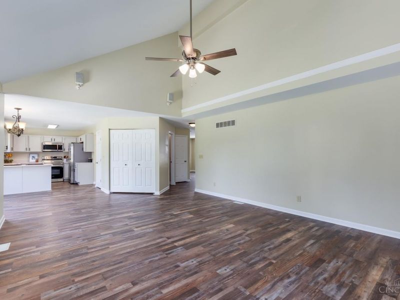 468 Silverwood Farms Drive, Lebanon, OH 45036 Photo 5