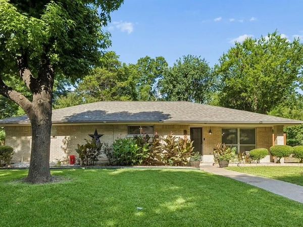 1047 Westlake Drive, DeSoto, TX 75115