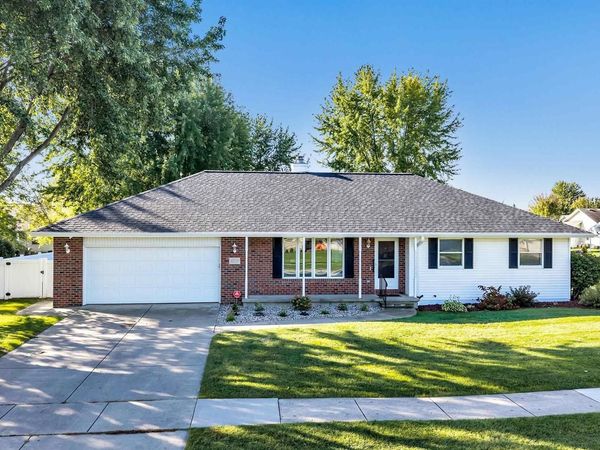 1233 DREWS DRIVE, De Pere, WI 54115