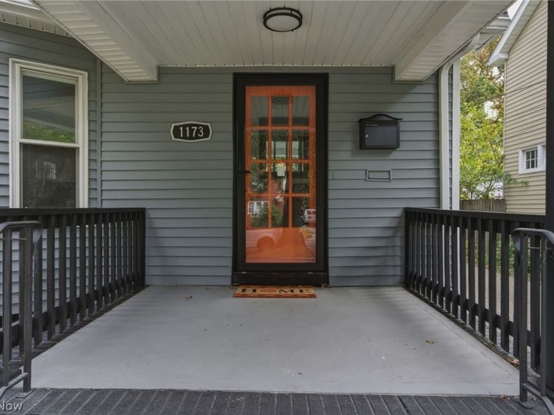 1173 Yellowstone Road, Cleveland Heights, OH 44121 Photo 2