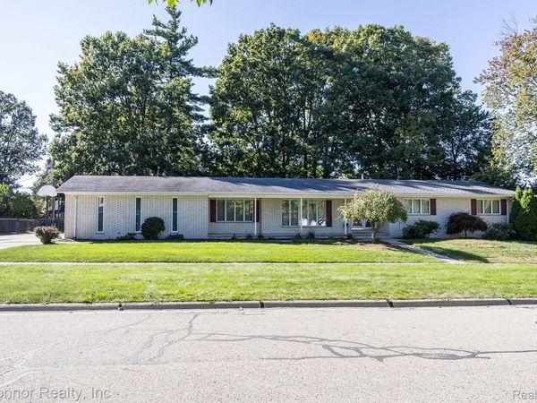 948 Illinois Street , Marysville, Mi 48040