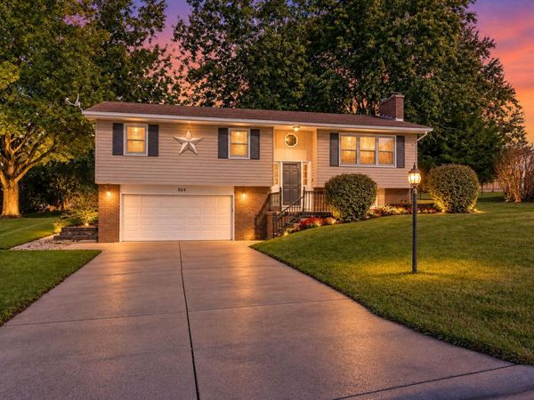824 Ridgeview Drive, Bellefontaine, OH 43311