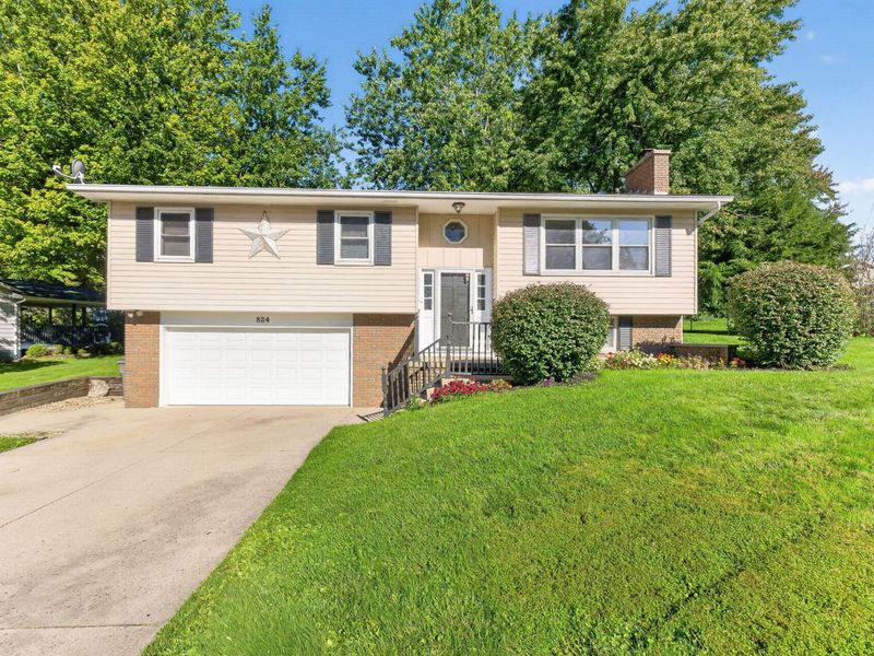 824 Ridgeview Drive, Bellefontaine, OH 43311 Photo 3