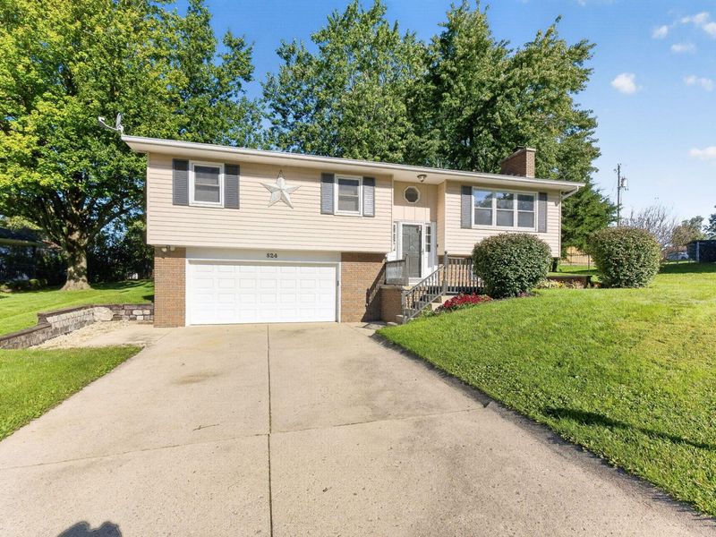 824 Ridgeview Drive, Bellefontaine, OH 43311 Photo 4
