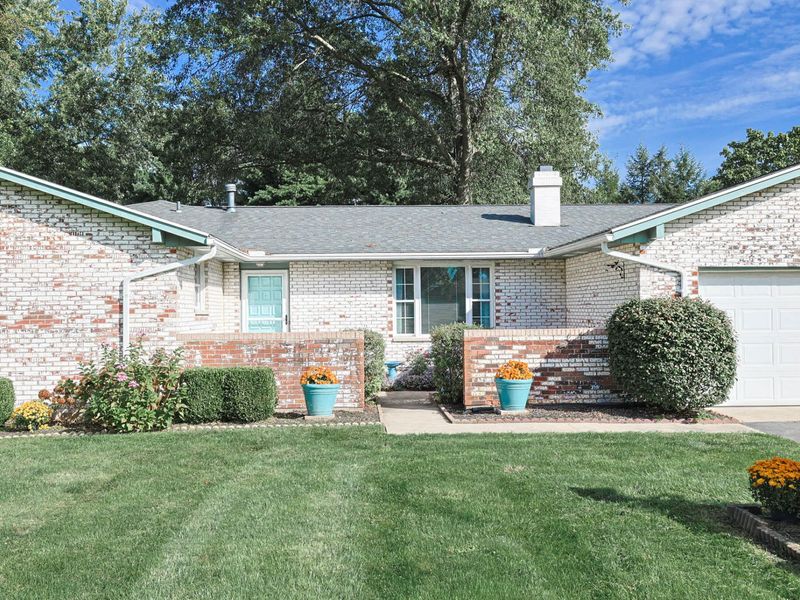 885 Michaels Road, Tipp City, OH 45371 Photo 2