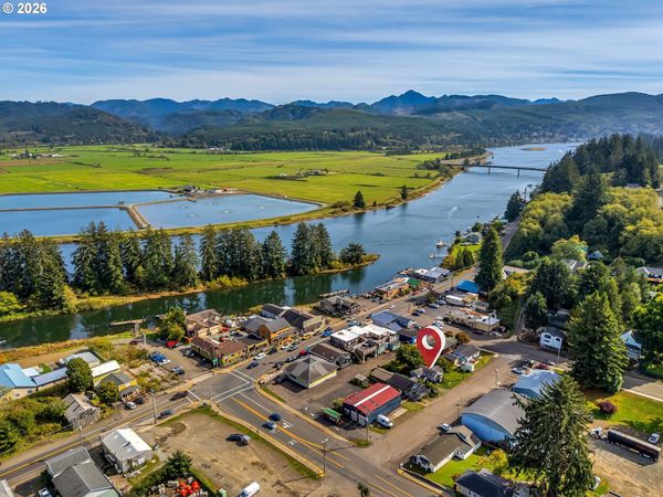 35895 8 th ST, Nehalem, OR 97131