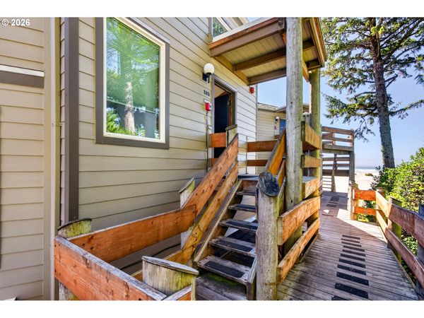 3641 NW OCEANVIEW DR, Unit 105, Newport, OR 97365