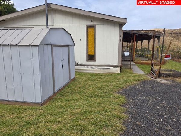 302 2ND ST, Maupin, OR 97037